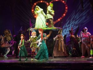 Sloane Adams, Rachael Johnson, Noelle Lidyoff, Jeanette Dawson, T.J. Dawson, Robert Ramirez, and Landen Starkman @ BroadwayWorld Sloane Adams, Rachael Johnson, Noelle Lidyoff, Jeanette Dawson, T.J. Dawson, Robert R Photo