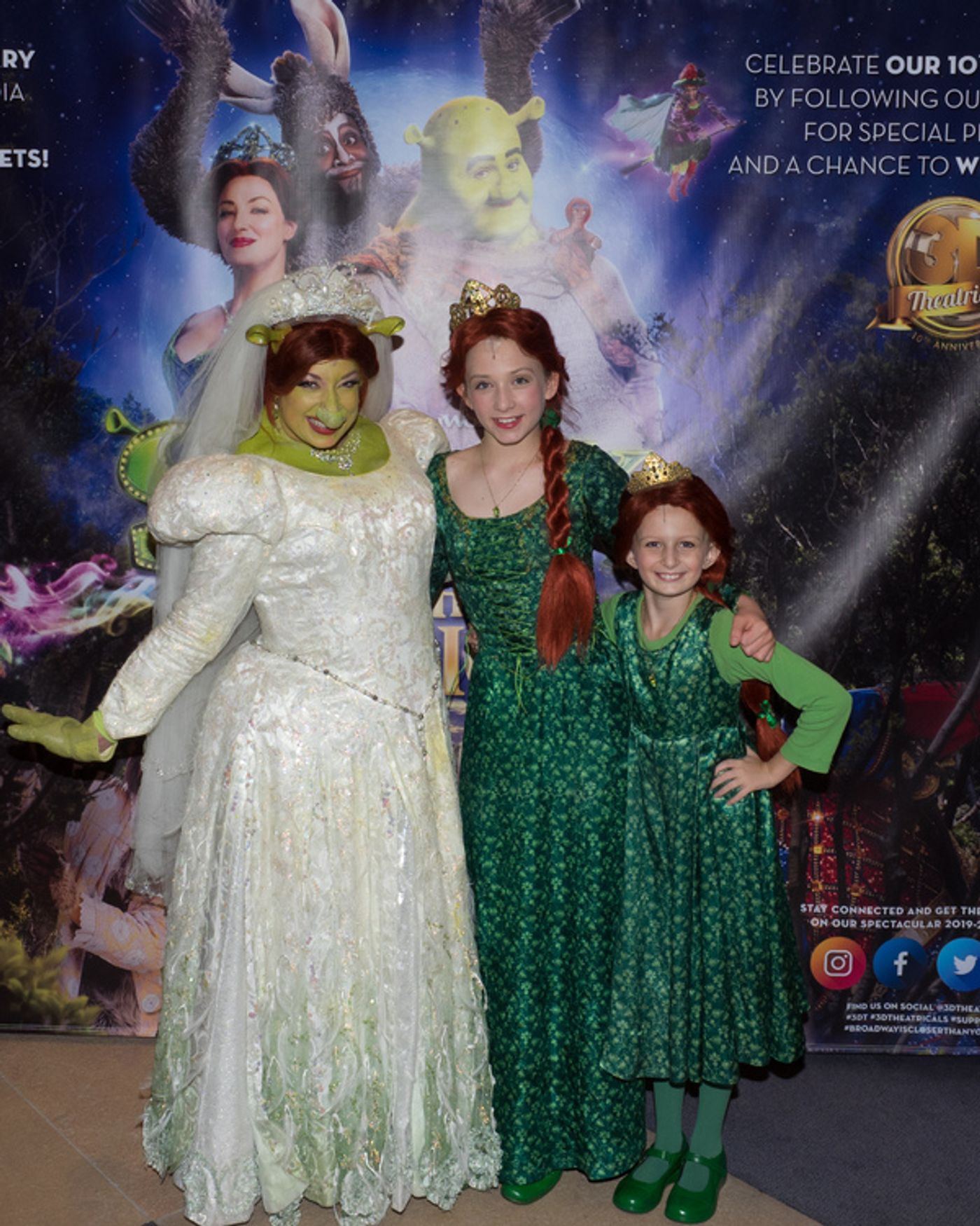 Photo Coverage: Curtain Call And Meet And Greet Of 3-D Theatricals' SHREK Photo Coverage: Curtain Call And Meet And Greet Of 3-D Theatricals' SHREK Image