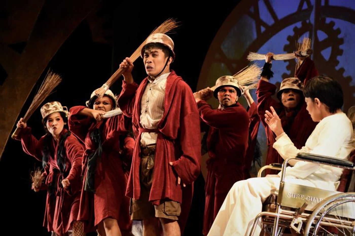 Photo Coverage: Monique Wilson, Arman Ferrer Lead MABINING MANDIRIGMA; Show Closes Sept. 1  Image