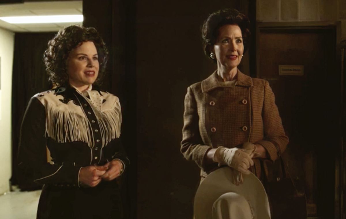  Megan Hilty and Janine Turner  at 