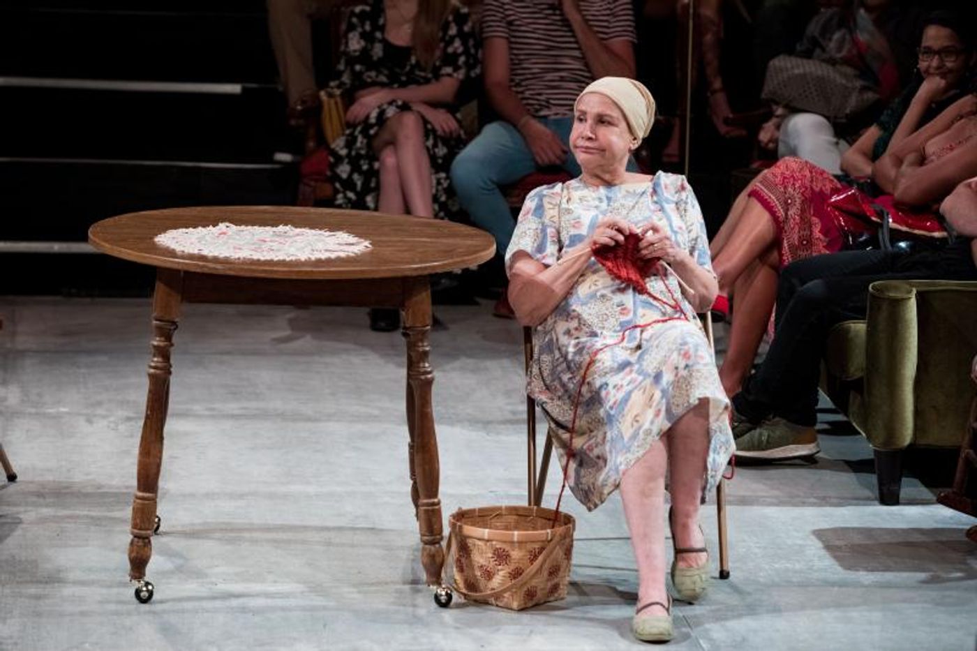 Review: GENTE OCIOSA at Colony Theatre  Image