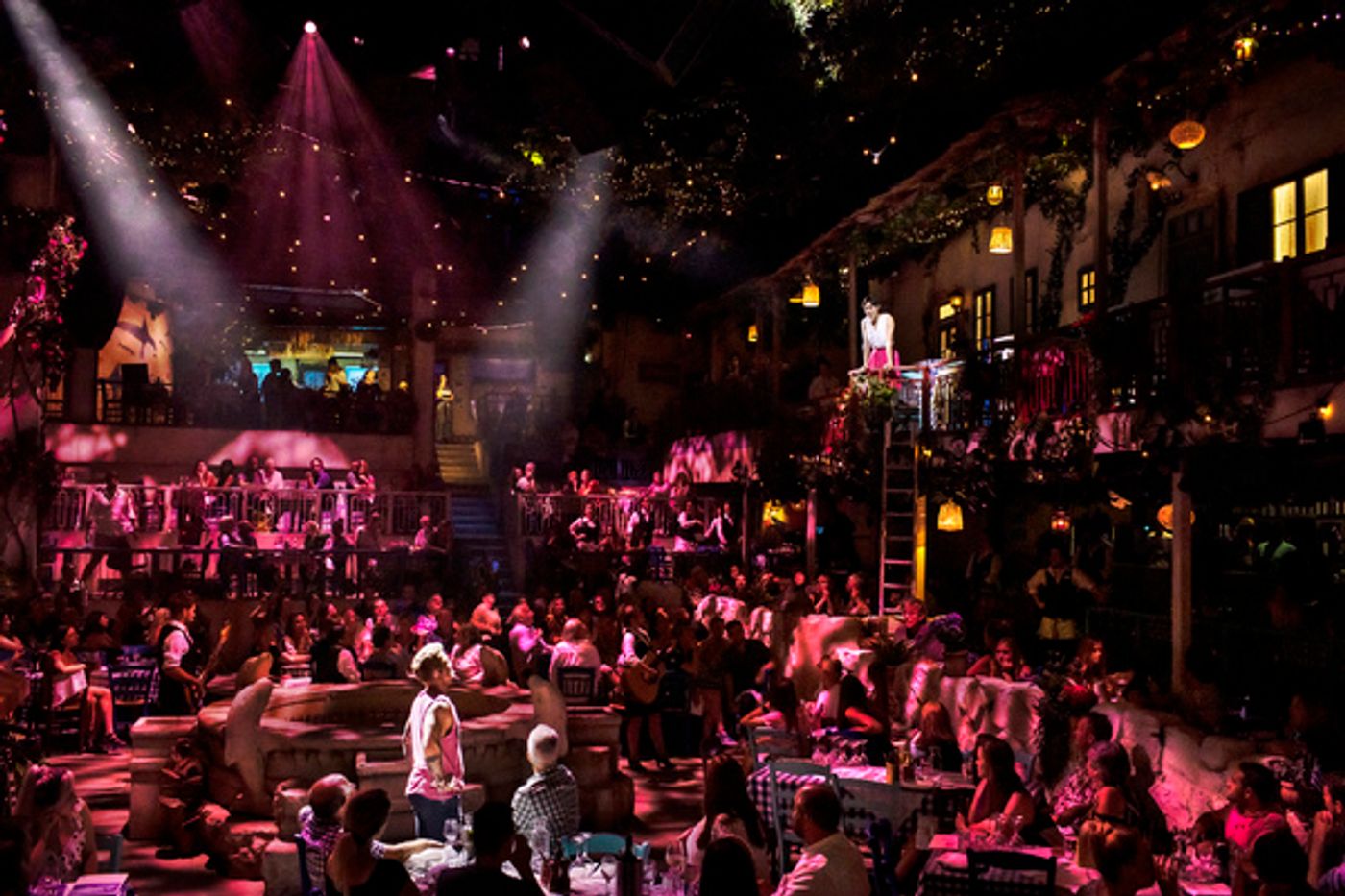 Photo Flash: MAMMA MIA! THE PARTY Begins Performances Tonight; Check Out All New Production Photos!  Image