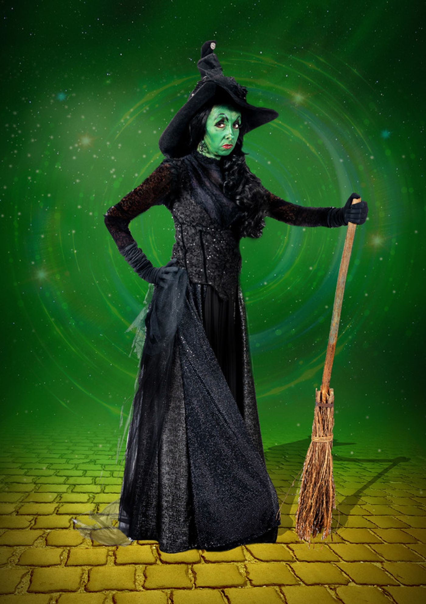 Photo Flash: First Look at THE WIZARD OF OZ at Wolverhampton Grand Photo Flash: First Look at THE WIZARD OF OZ at Wolverhampton Grand Image