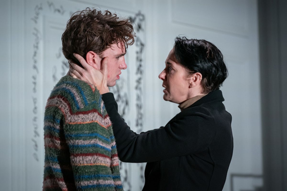 Laurie Kynaston, Amanda Abbington at 