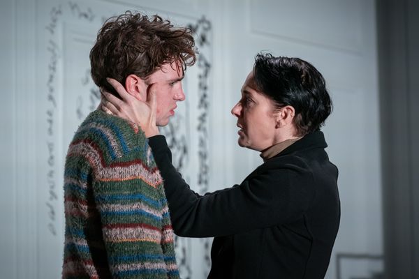 Laurie Kynaston, Amanda Abbington Photo