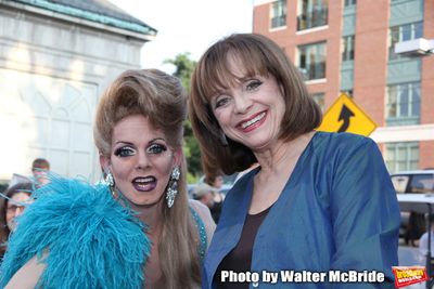 Valerie Harper & Blair Michaels attending the 2009 Capital Pride Parade.
Washington,  Photo