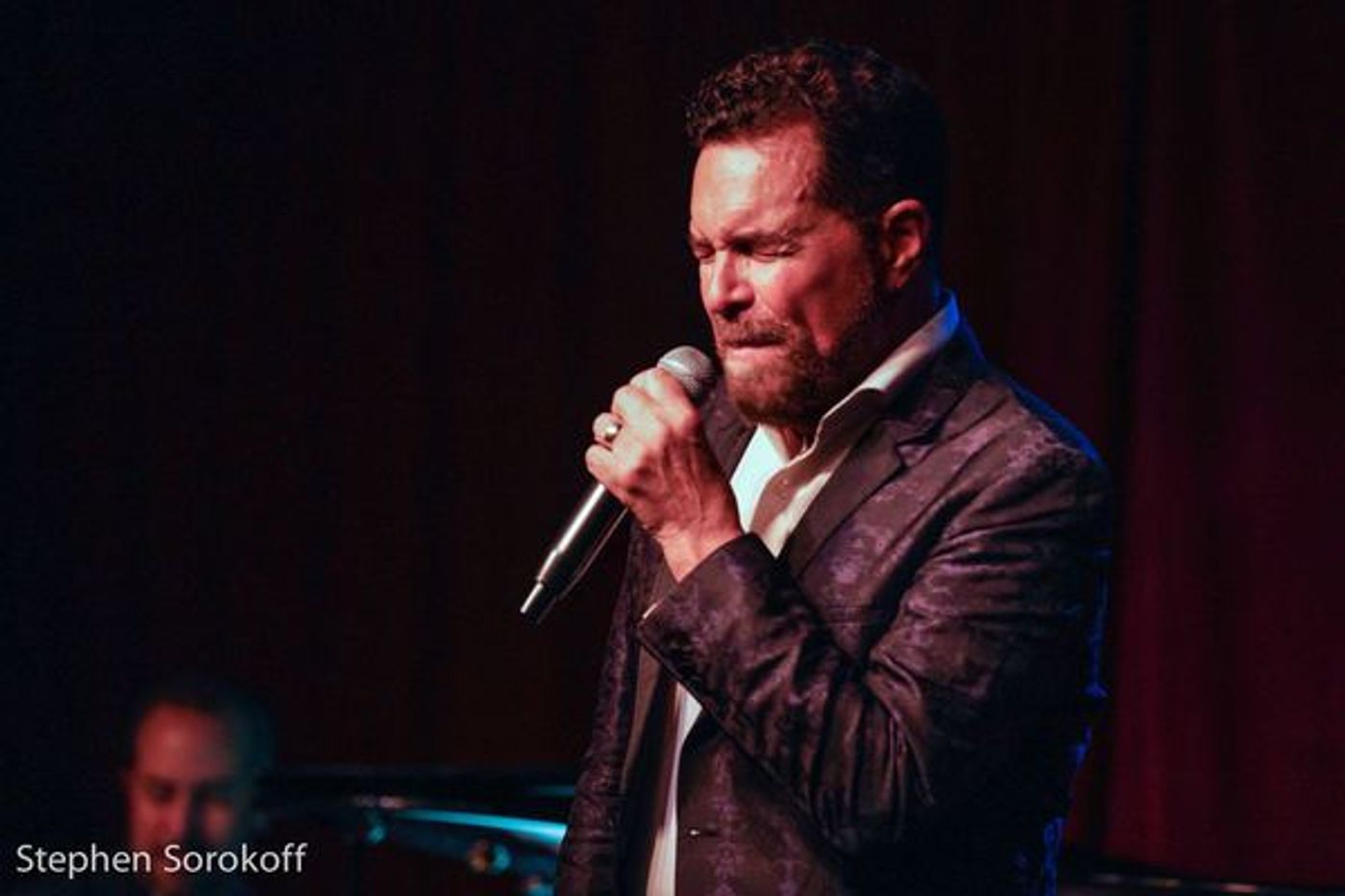Review: Clint Holmes Thrills at Birdland  Image