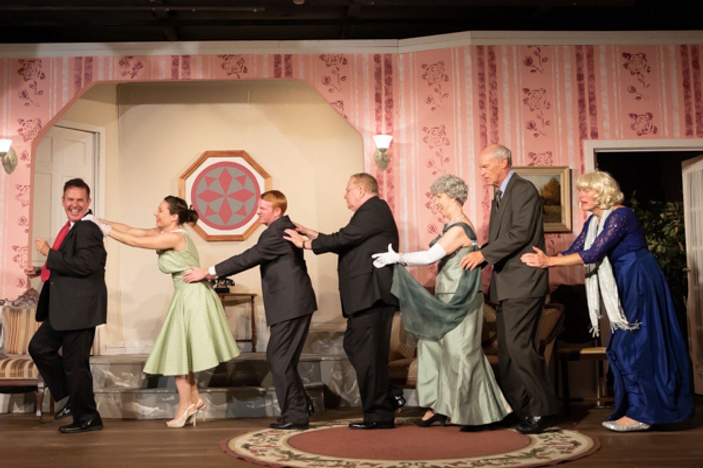 Photo Coverage: First Look at Curtain Players' LEADING LADIES  Image