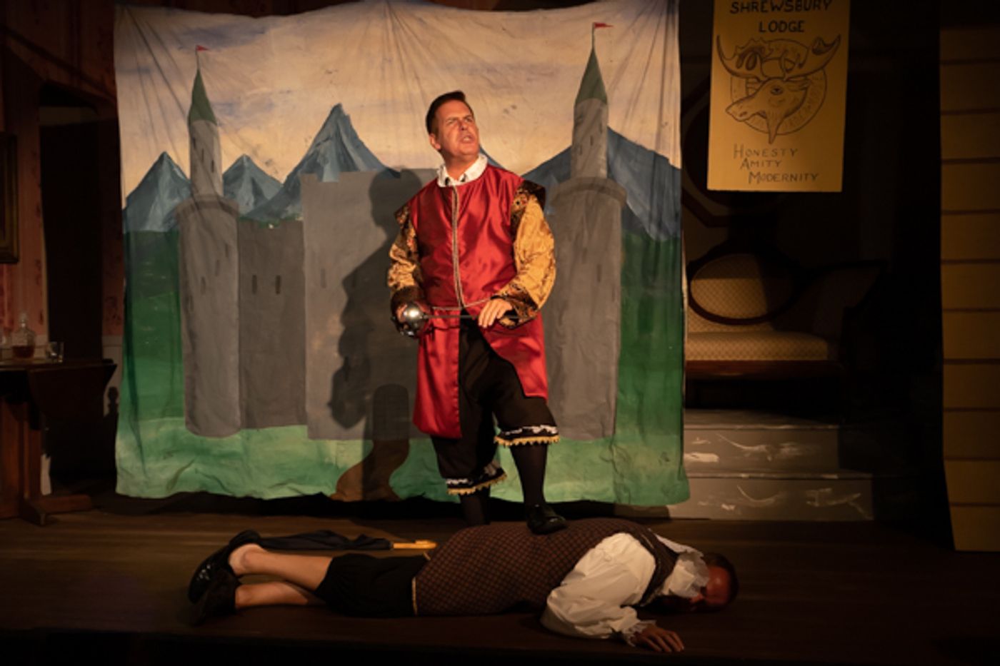 Photo Coverage: First Look at Curtain Players' LEADING LADIES  Image