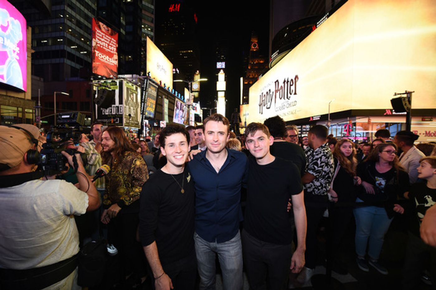 Photos/Video: HARRY POTTER AND THE CURSED CHILD Takes Over Times Square For All New Promo Photos/Video: HARRY POTTER AND THE CURSED CHILD Takes Over Times Square For All New Promo Image