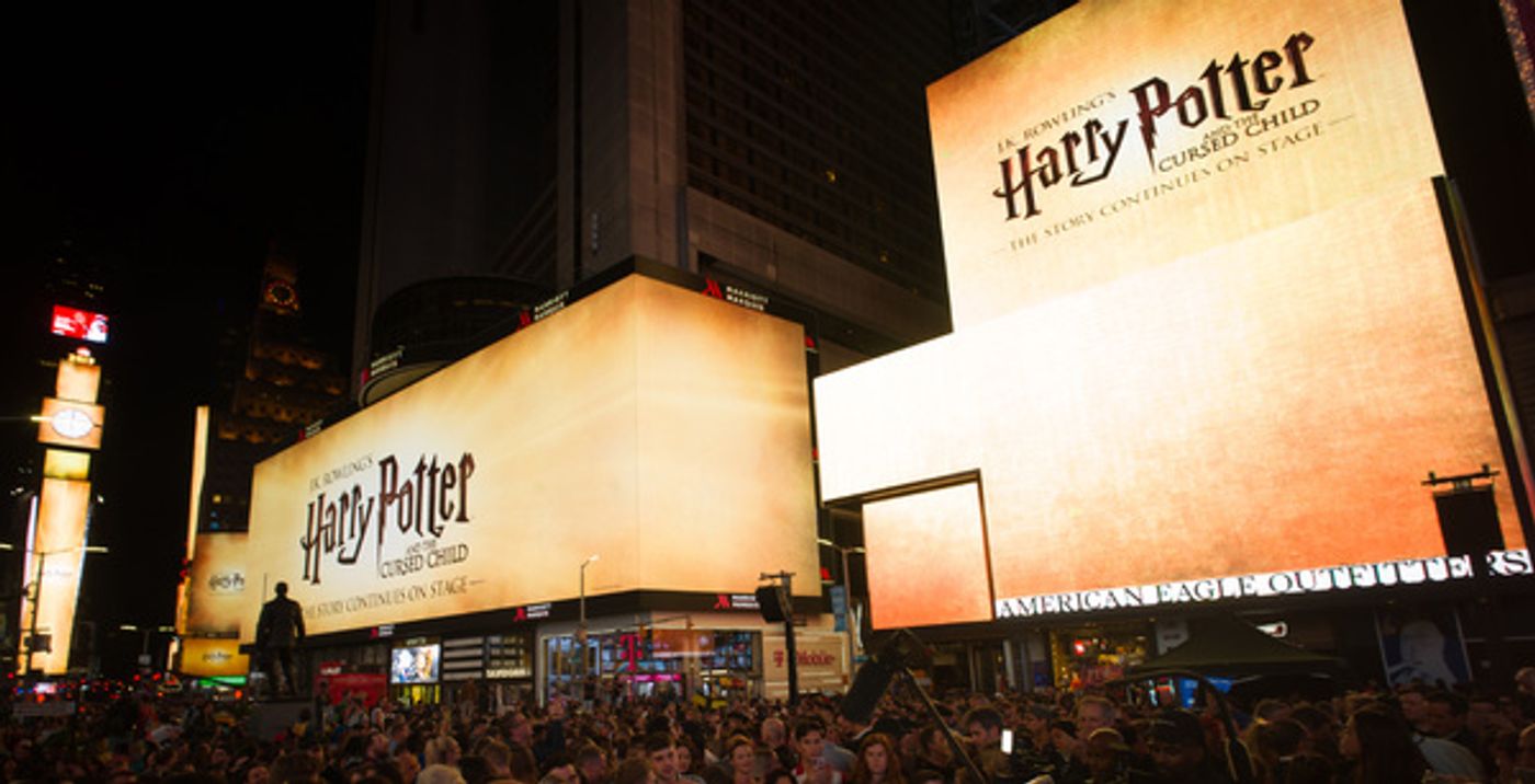 Photos/Video: HARRY POTTER AND THE CURSED CHILD Takes Over Times Square For All New Promo Photos/Video: HARRY POTTER AND THE CURSED CHILD Takes Over Times Square For All New Promo Image