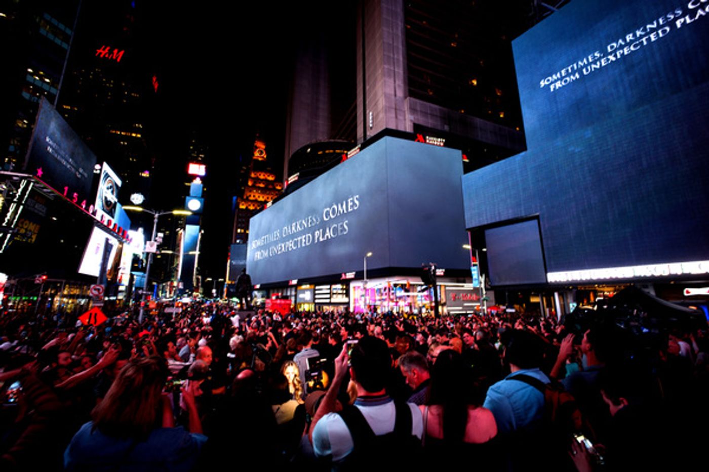 Photos/Video: HARRY POTTER AND THE CURSED CHILD Takes Over Times Square For All New Promo Photos/Video: HARRY POTTER AND THE CURSED CHILD Takes Over Times Square For All New Promo Image