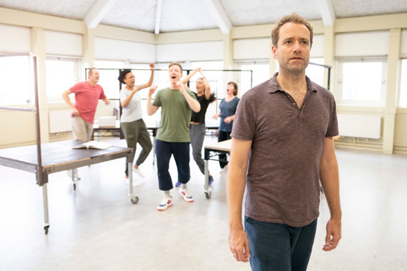Photo Flash: Inside Rehearsal For REASONS TO STAY ALIVE  Image