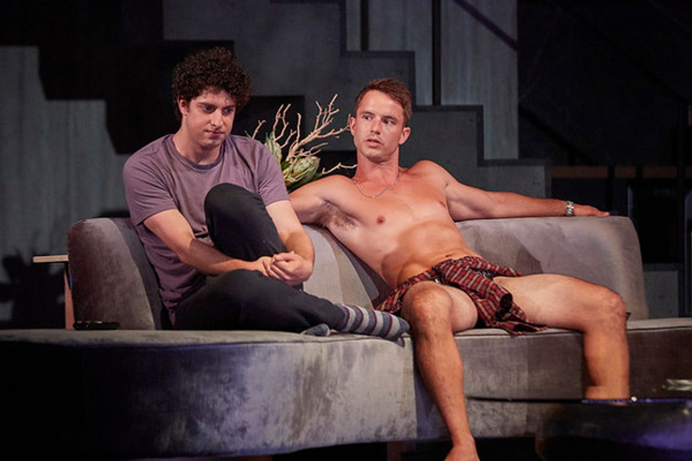 Photo Flash: Idina Menzel Stars In SKINTIGHT At Geffen Playhouse  Image