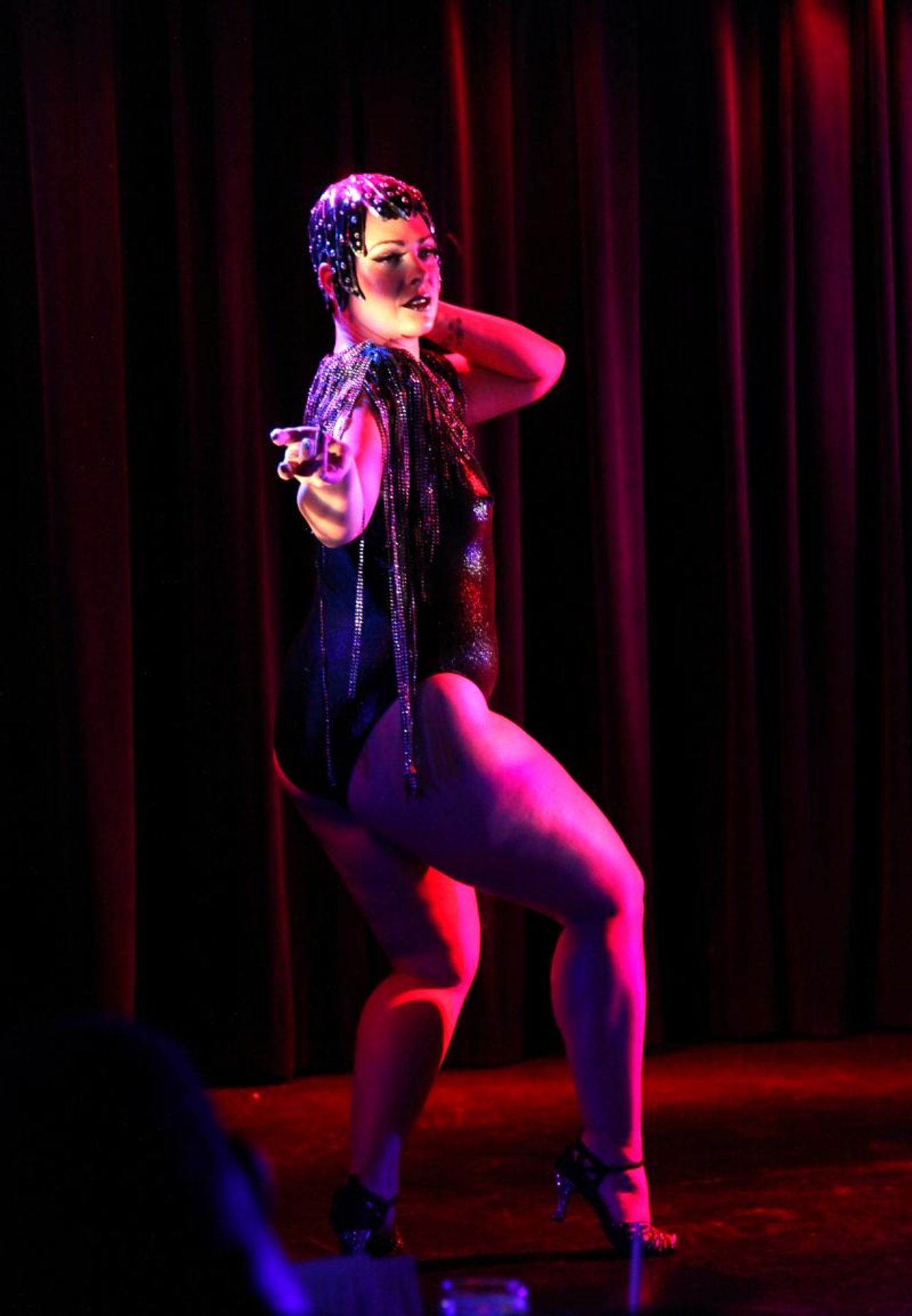 Review: HOUSE OF NOIRE Burlesque Sets The Laurie Beechman Theatre Ablaze  Image