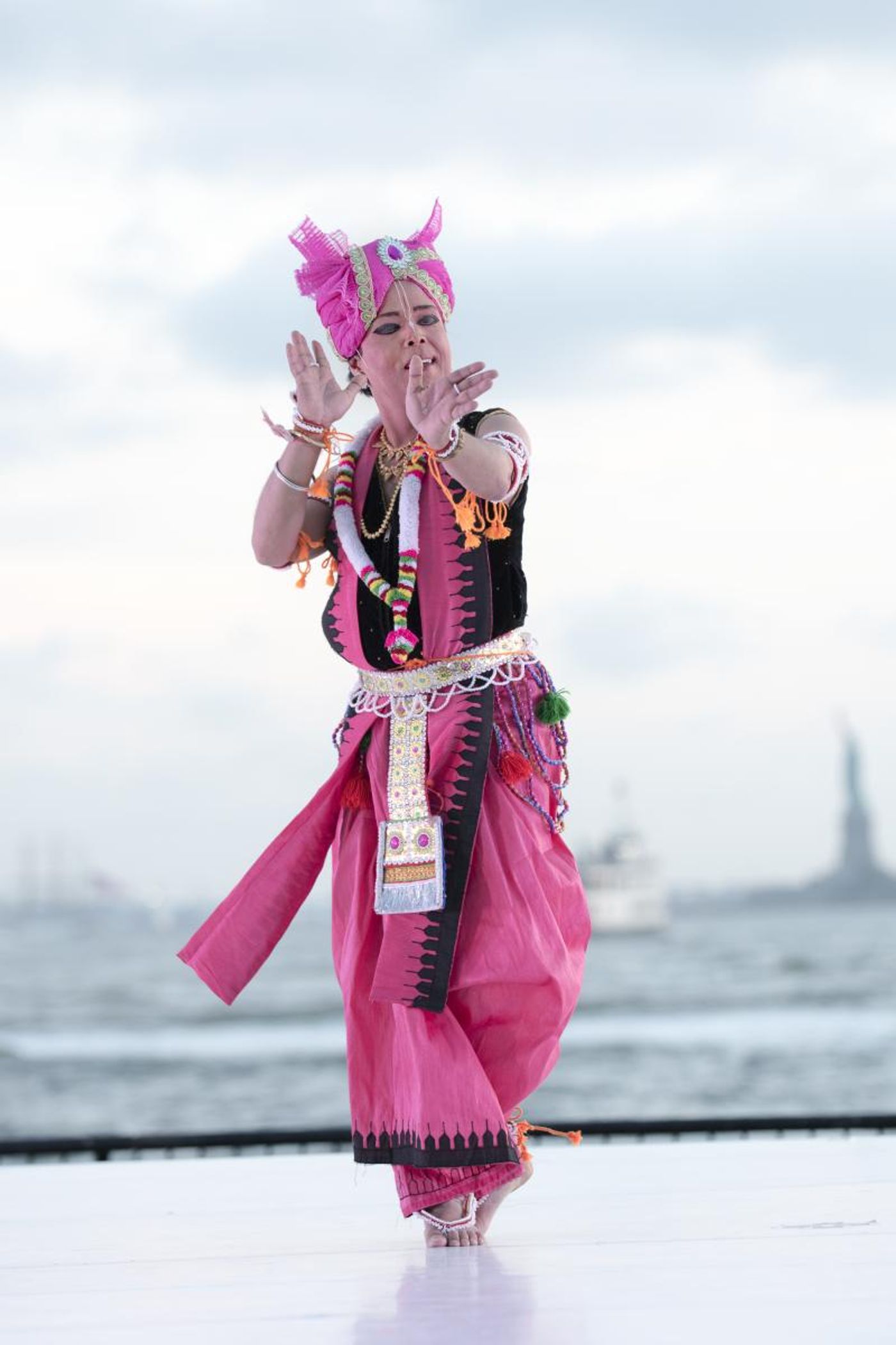 India's Independence Celebrates With Lady Liberty At Sunset For Battery Dance Festival  Image