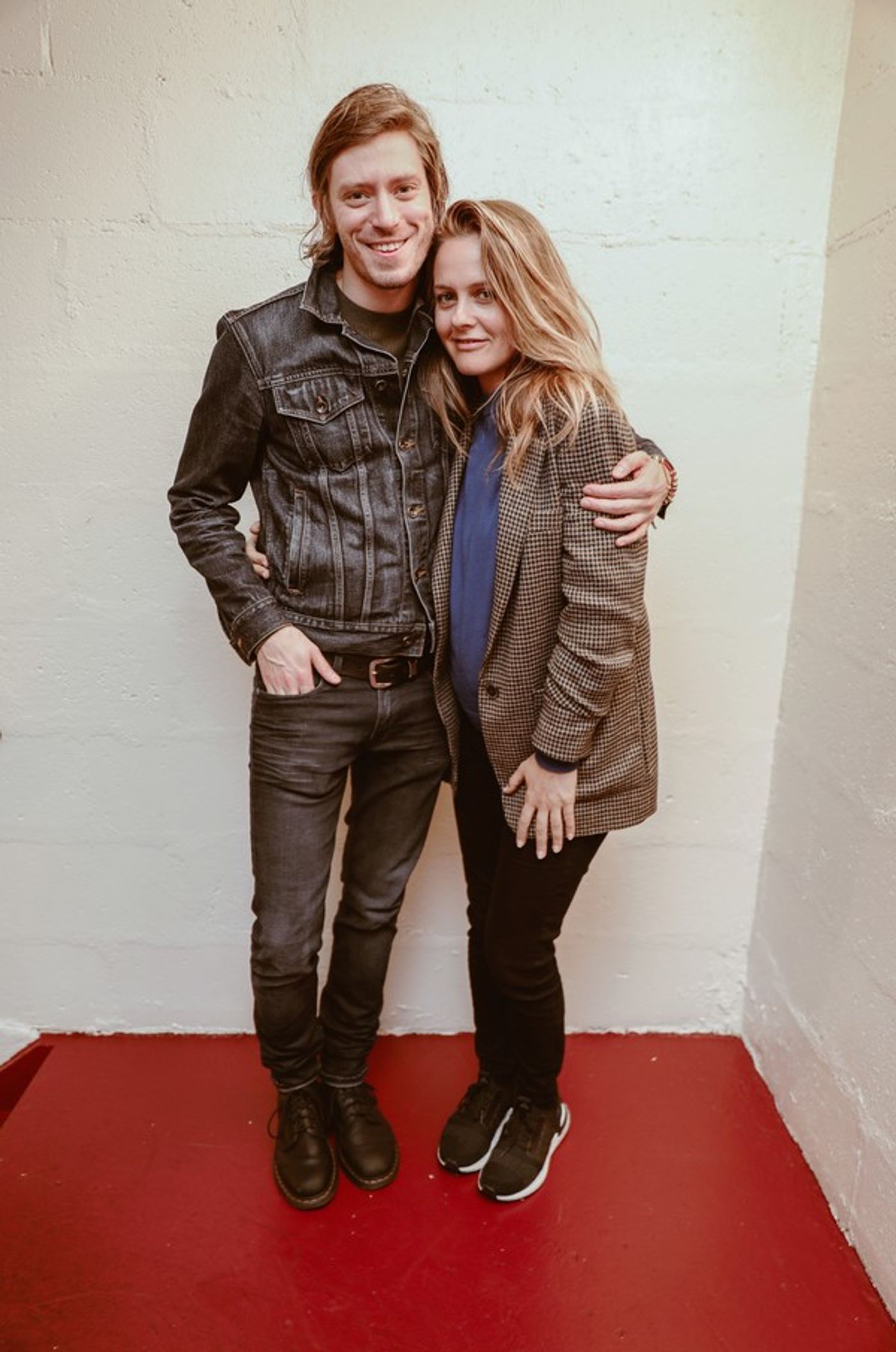 Photo Flash: Alicia Silverstone Stops By OKLAHOMA! On Broadway!  Image