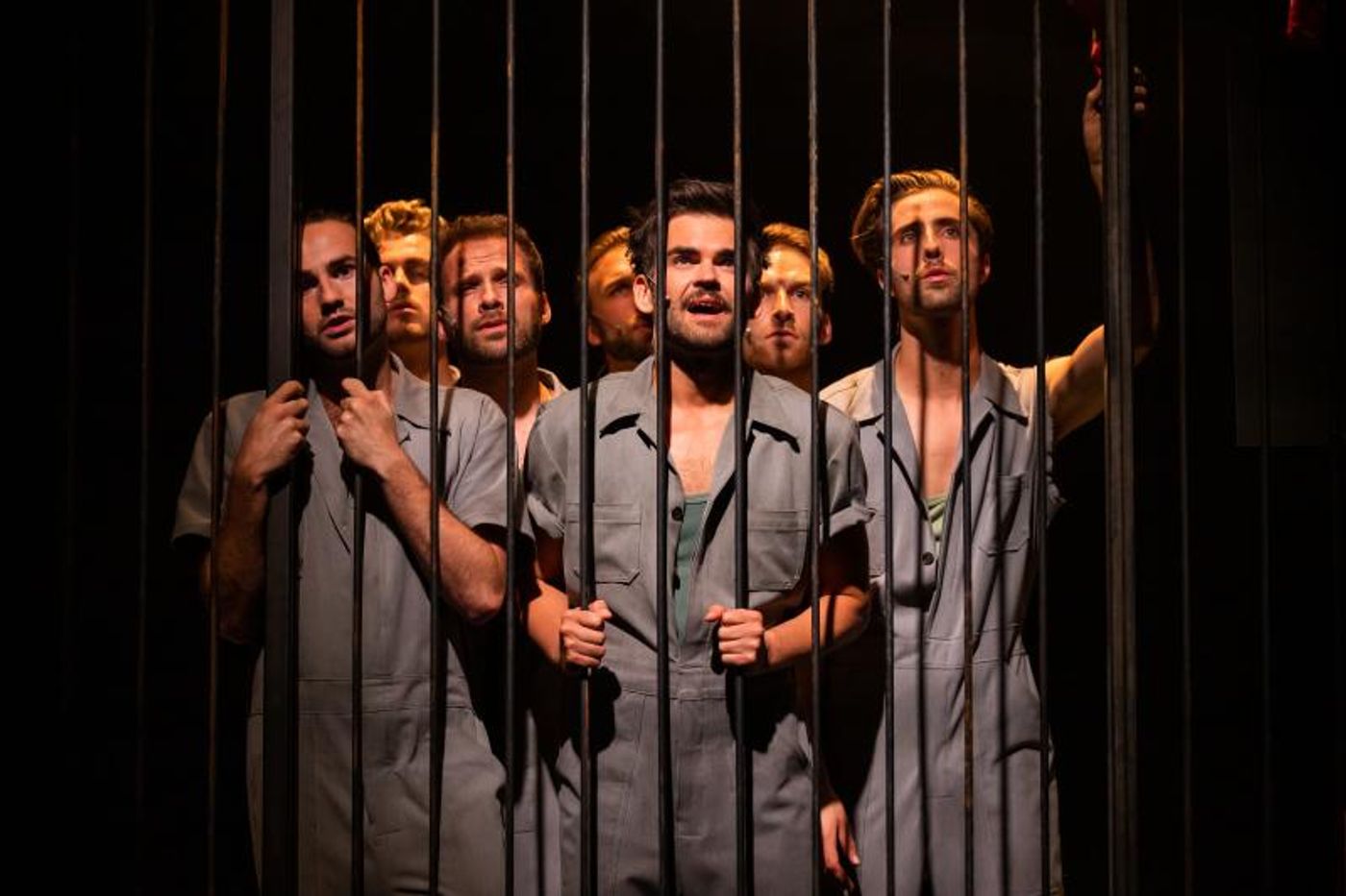 Review: KISS OF THE SPIDER WOMAN at Fakkel Theater Review: KISS OF THE SPIDER WOMAN at Fakkel Theater Image