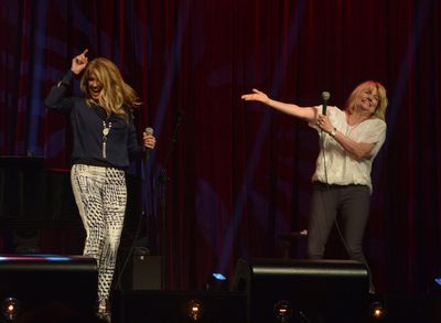 Linda Davis, Becky Priest Photo