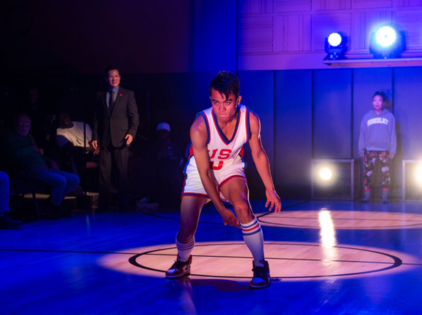 Photo Flash: First Look at Steppenwolf's THE GREAT LEAP  Image