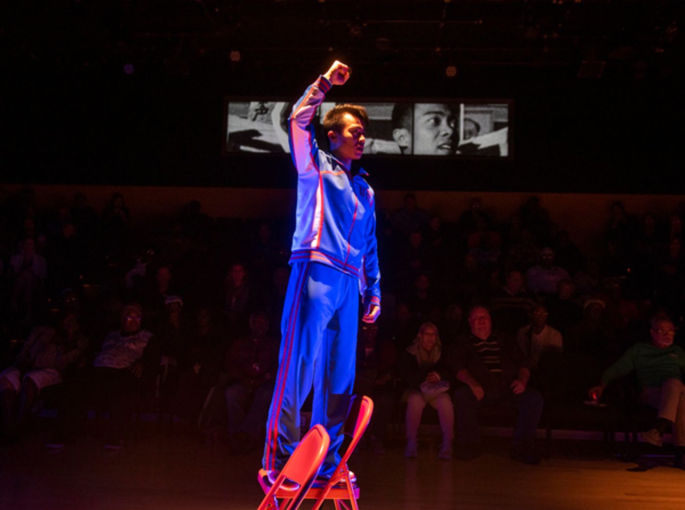 Photo Flash: First Look at Steppenwolf's THE GREAT LEAP  Image