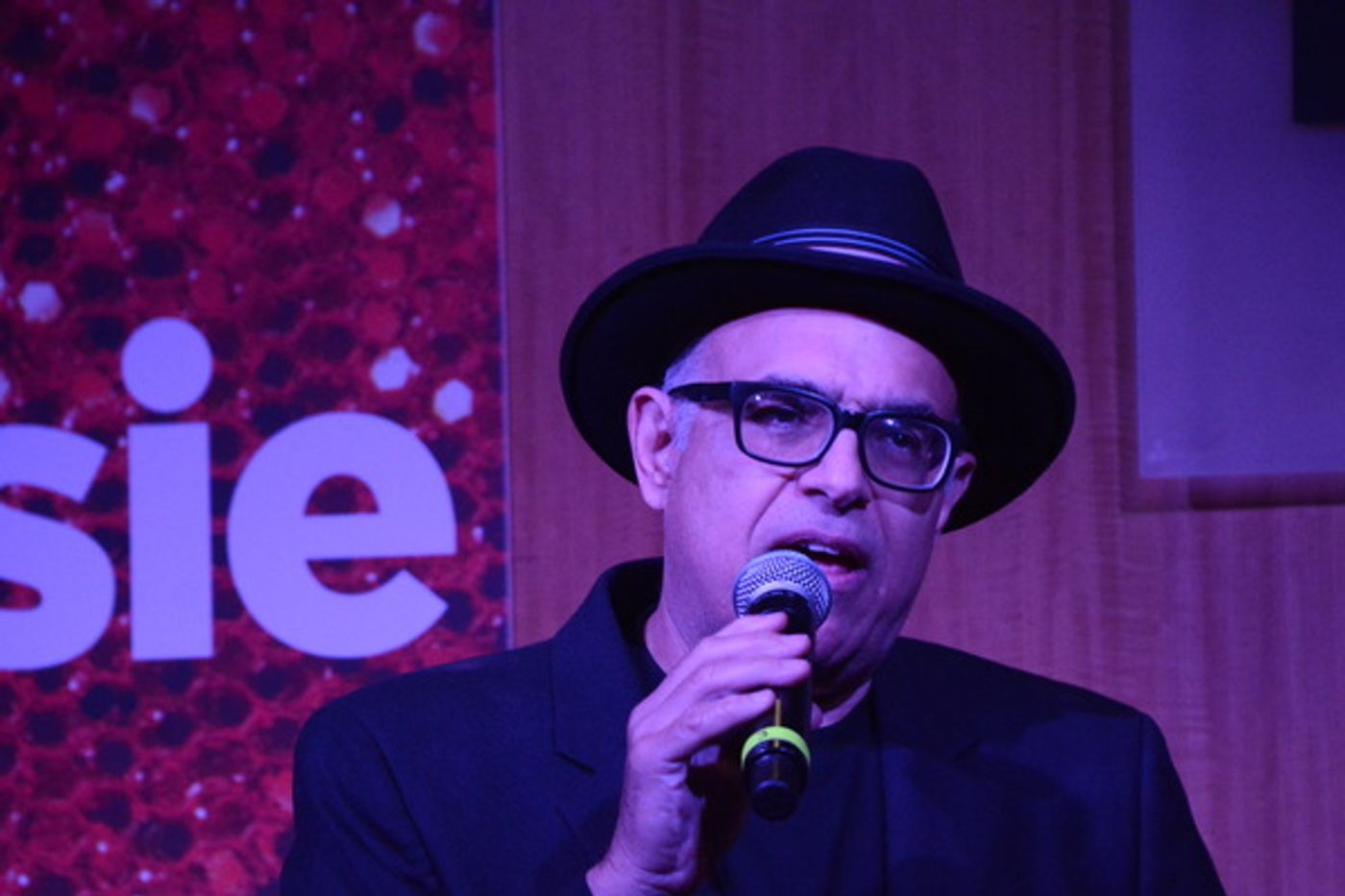 Photo Coverage: TOOTSIE Celebrates Cast Album Release at Barnes and Noble  Image