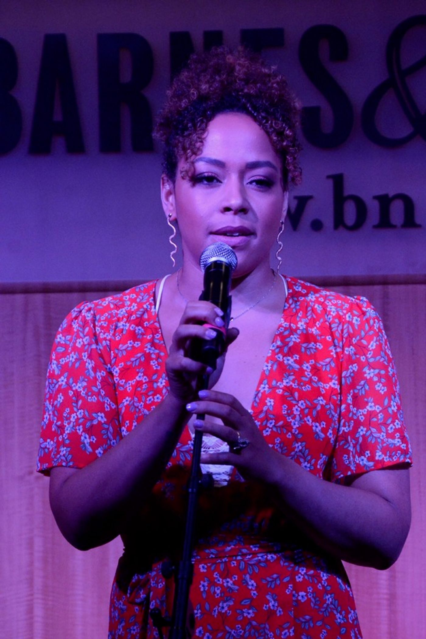 Photo Coverage: TOOTSIE Celebrates Cast Album Release at Barnes and Noble  Image