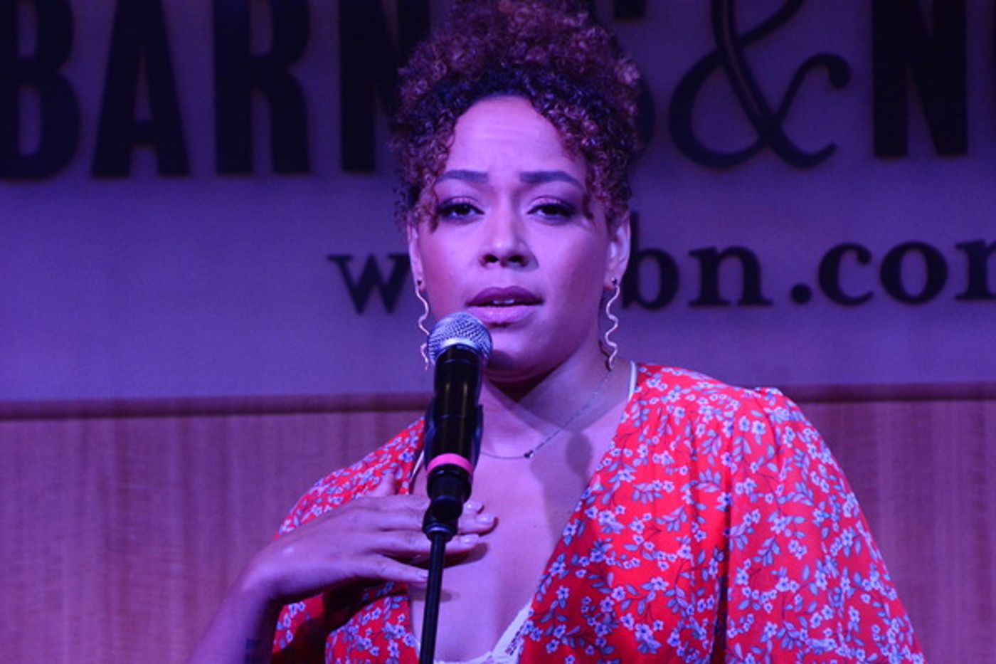 Photo Coverage: TOOTSIE Celebrates Cast Album Release at Barnes and Noble  Image
