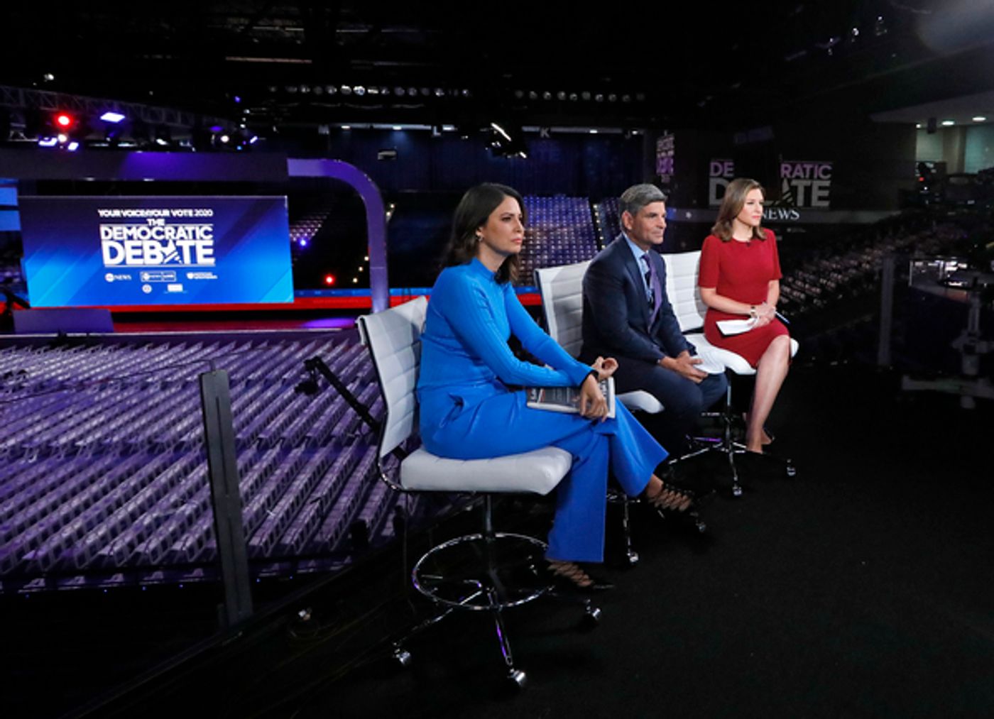Photo Flash: See Photos from Tonight's Democratic Debate on ABC  Image