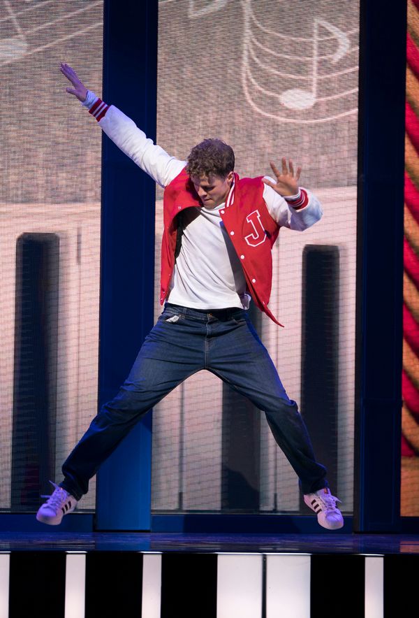 Jay McGuiness Photo