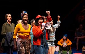 Mary McDonnell Photo