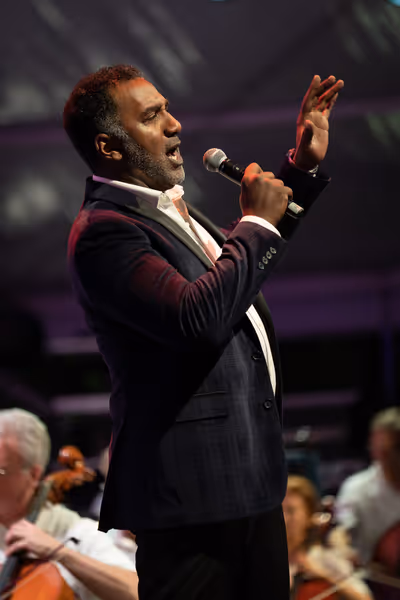 Norm Lewis  Photo