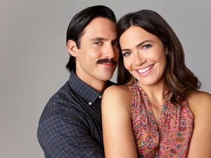 Milo Ventimiglia as Jack Pearson, Mandy Moore as Rebecca Photo