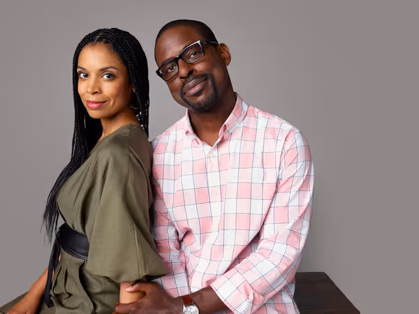 Susan Kelechi Watson as Beth Pearson, Sterling K. Brown as Randall Pearson Photo