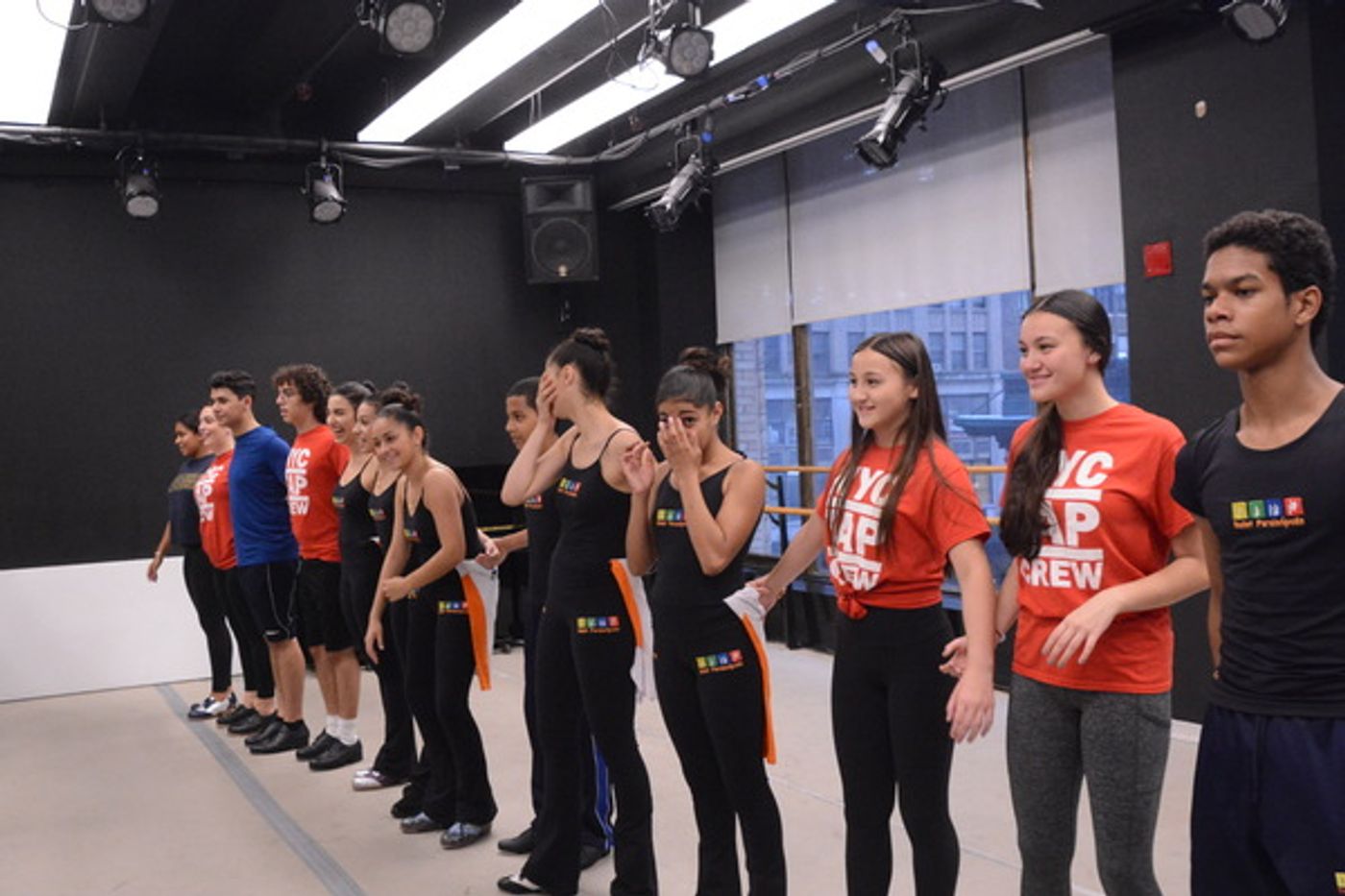 Photo Coverage: Better Entertainment Hosts Ballet Paraisopolis  Image