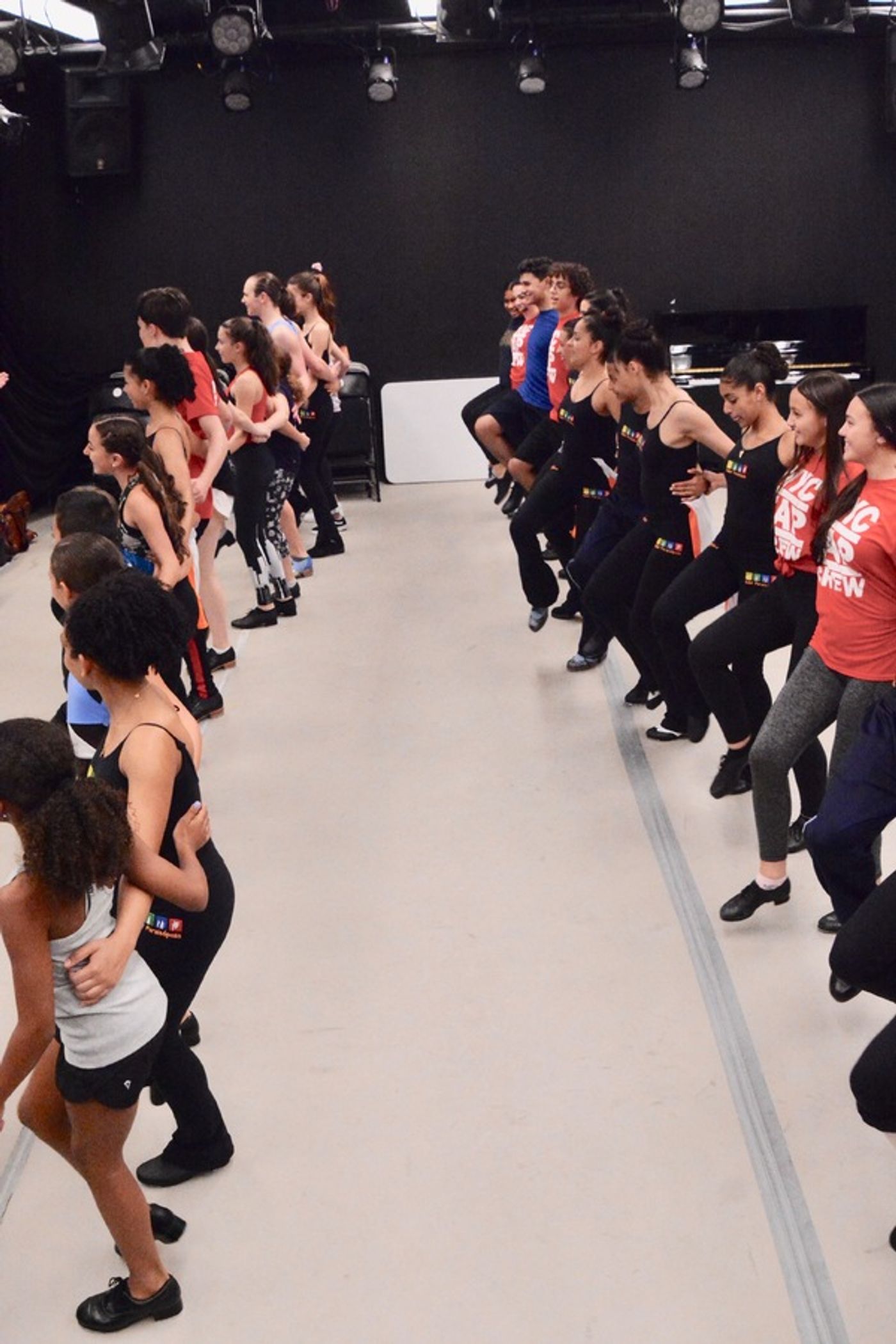Photo Coverage: Better Entertainment Hosts Ballet Paraisopolis  Image