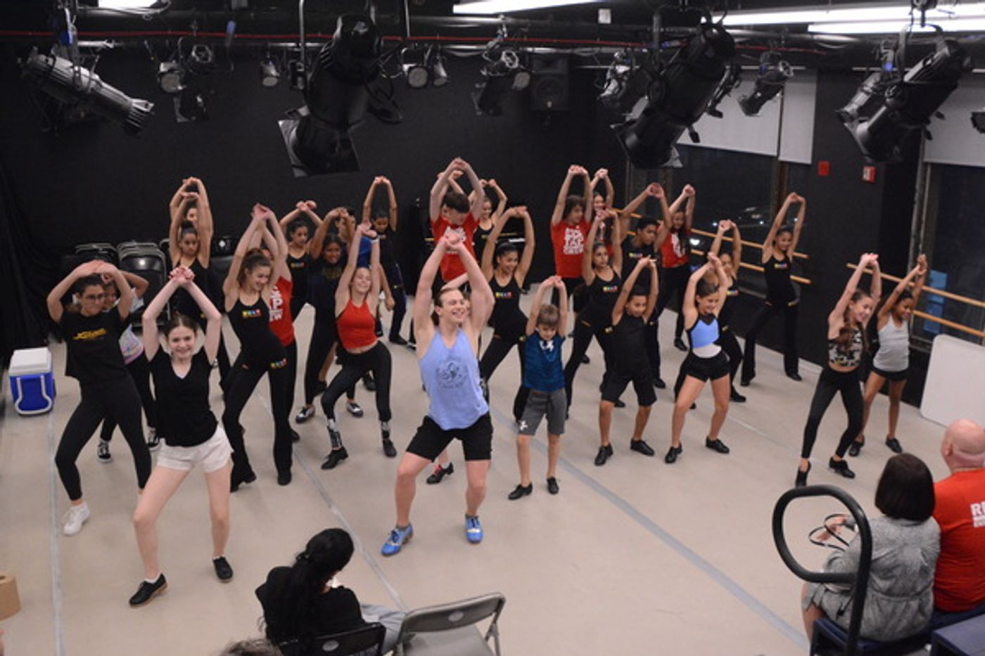 Photo Coverage: Better Entertainment Hosts Ballet Paraisopolis  Image