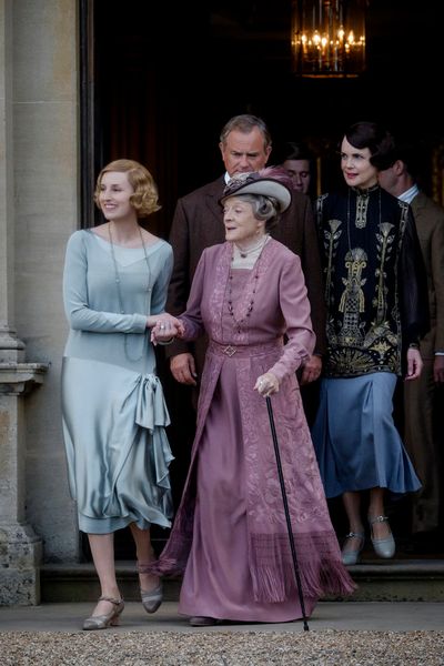 Laura Carmichael as Lady Edith Crawley, Dame Maggie Smith as Violet Crawley, The Dowa Photo
