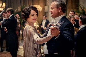 Elizabeth McGovern as Lady Grantham, Hugh Bonneville as Lord Grantham Photo