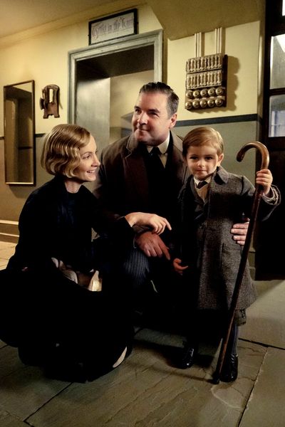 Joanne Froggatt as Anna Bates, Brendan Coyle as John Bates Photo