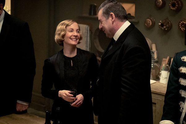 Joanne Froggatt as Anna Bates, Brendan Coyle as John Bates Photo