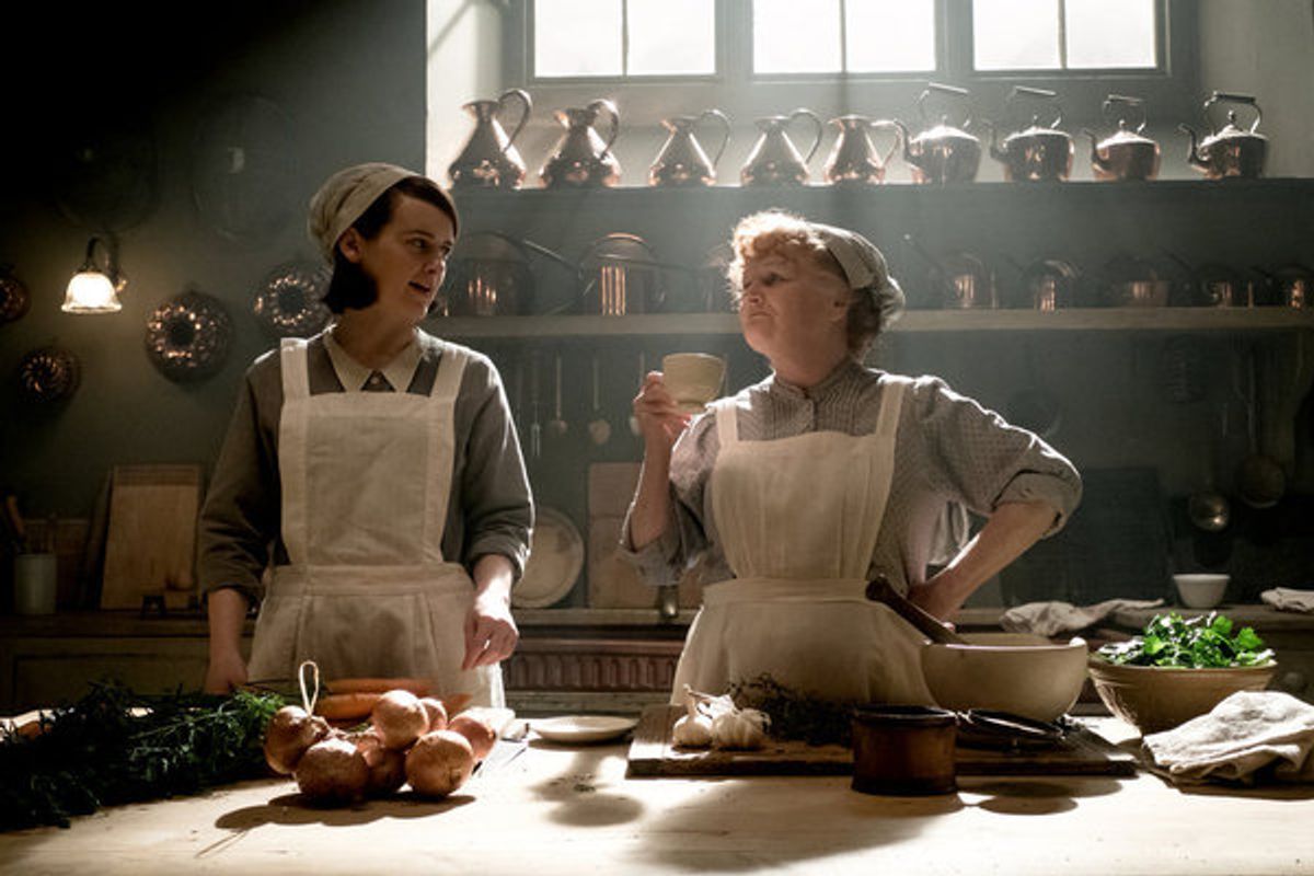 Sophie McShera as Daisy Mason, Lesley Nicol as Mrs. Patmore at 