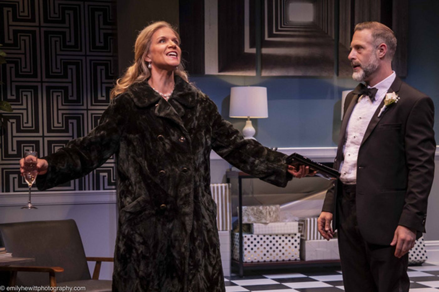 Photo Flash: THE EXES Is Making New York City Audiences Laugh!  Image