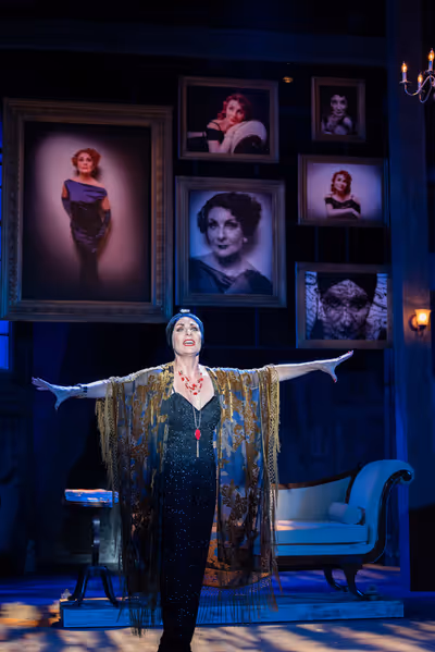 
Judy McLane (Norma Desmond)
 Photo