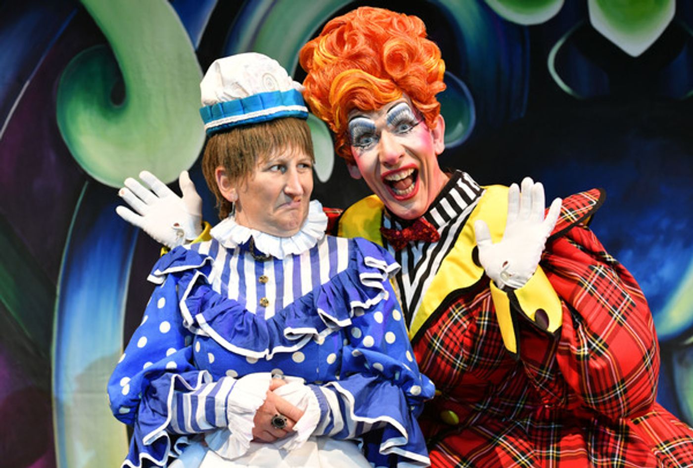 Photo Flash: First Look at the Cast of SNOW WHITE AND THE SEVEN DWARFS at Birmingham Hippodrome  Image