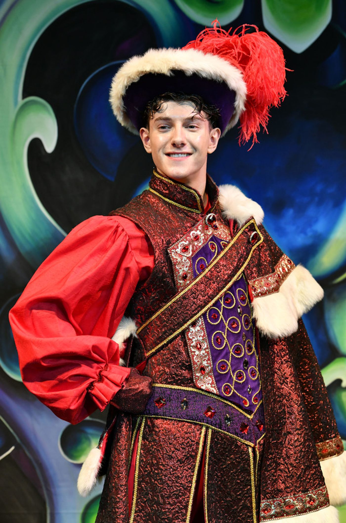 Photo Flash: First Look at the Cast of SNOW WHITE AND THE SEVEN DWARFS at Birmingham Hippodrome  Image