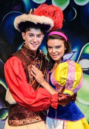 Jac Yarrow and Faye Brookes @ BroadwayWorld Jac Yarrow and Faye Brookes Photo