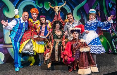 Matt Slack, Andrew Ryan, Faye Brookes, Lesley Joseph, Joe McElderry, Jac Yarrow, Dore Photo