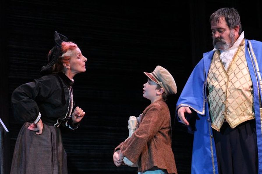 Photo Flash: First Look at OLIVER! at Temple Theatre Image