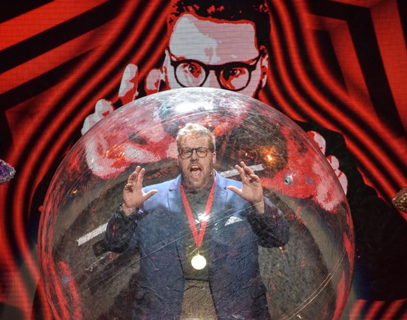 Photo Flash: Mischief Theatre Presents MAGIC GOES WRONG  Image